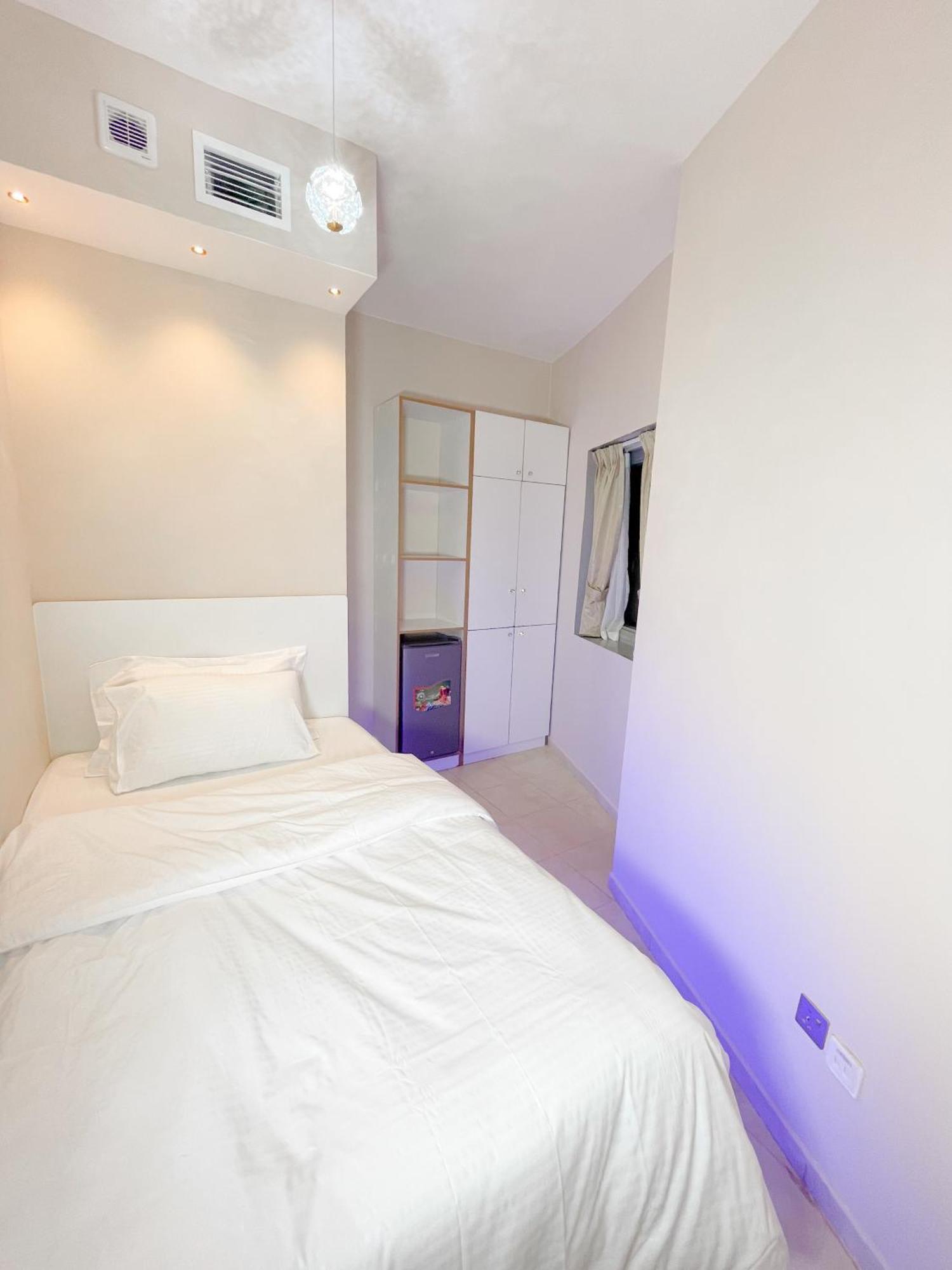 Aparthotel Amiralty Easy