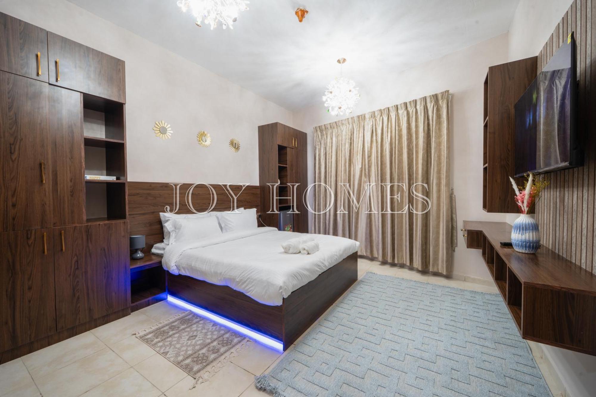 Amiralty Easy Aparthotel